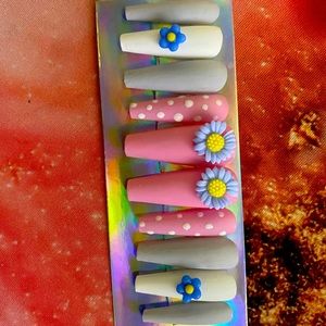Custom press on nails made to order